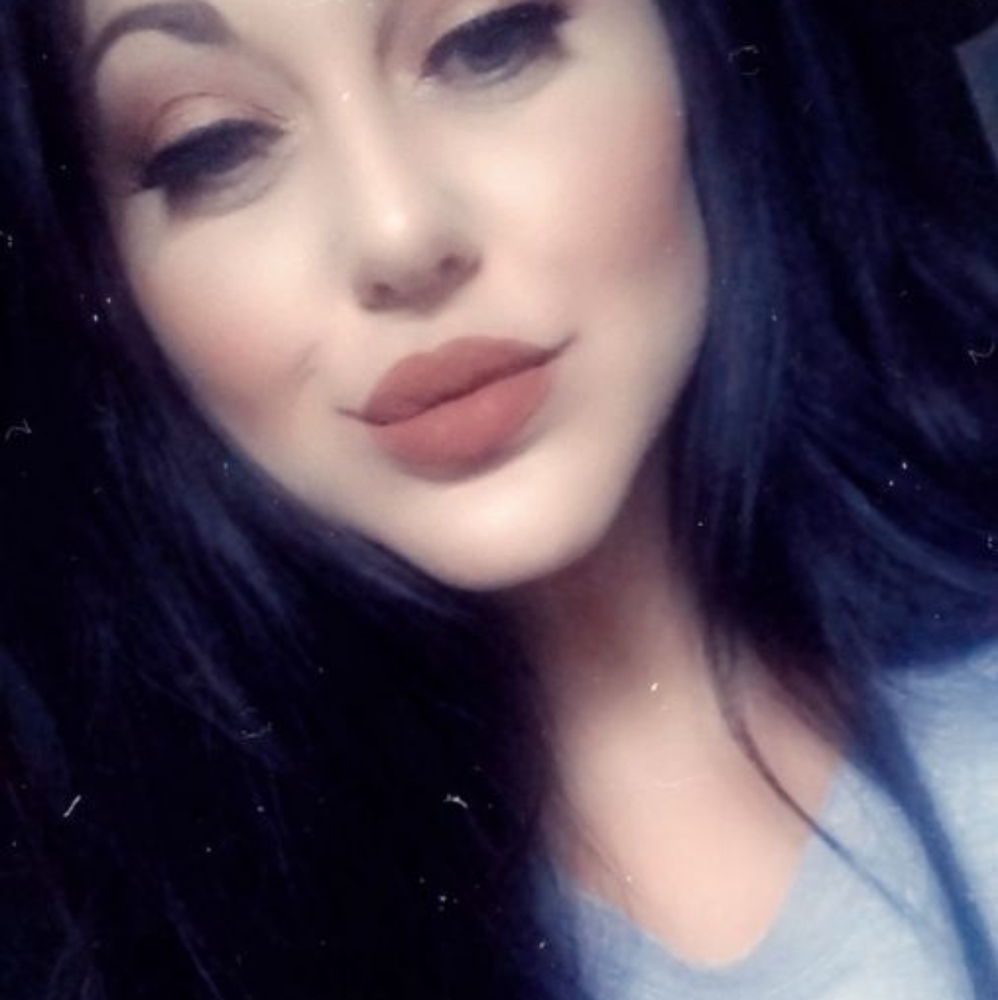Meet your Posher, Tina